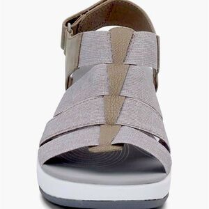 Clark’s Arla Shaylie Cloudsteppers